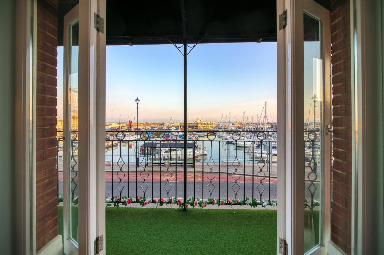 Royal Harbour Retreat - Balcony, Sea View Property Рамсгейт Екстериор снимка