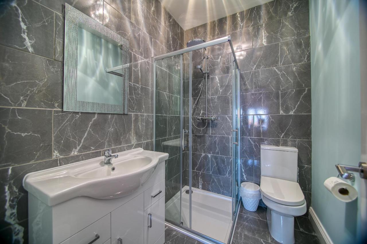 Royal Harbour Retreat - Balcony, Sea View Property Рамсгейт Екстериор снимка
