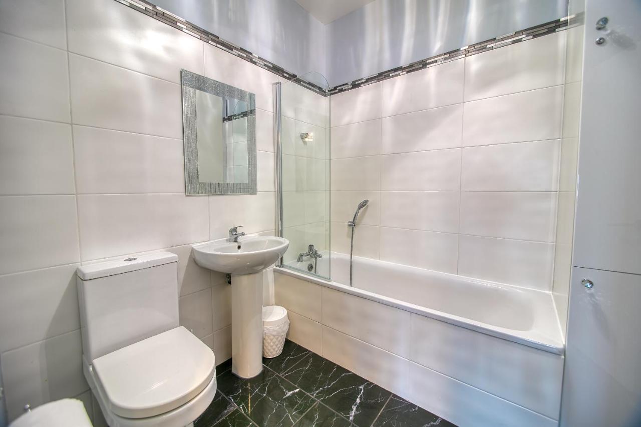 Royal Harbour Retreat - Balcony, Sea View Property Рамсгейт Екстериор снимка